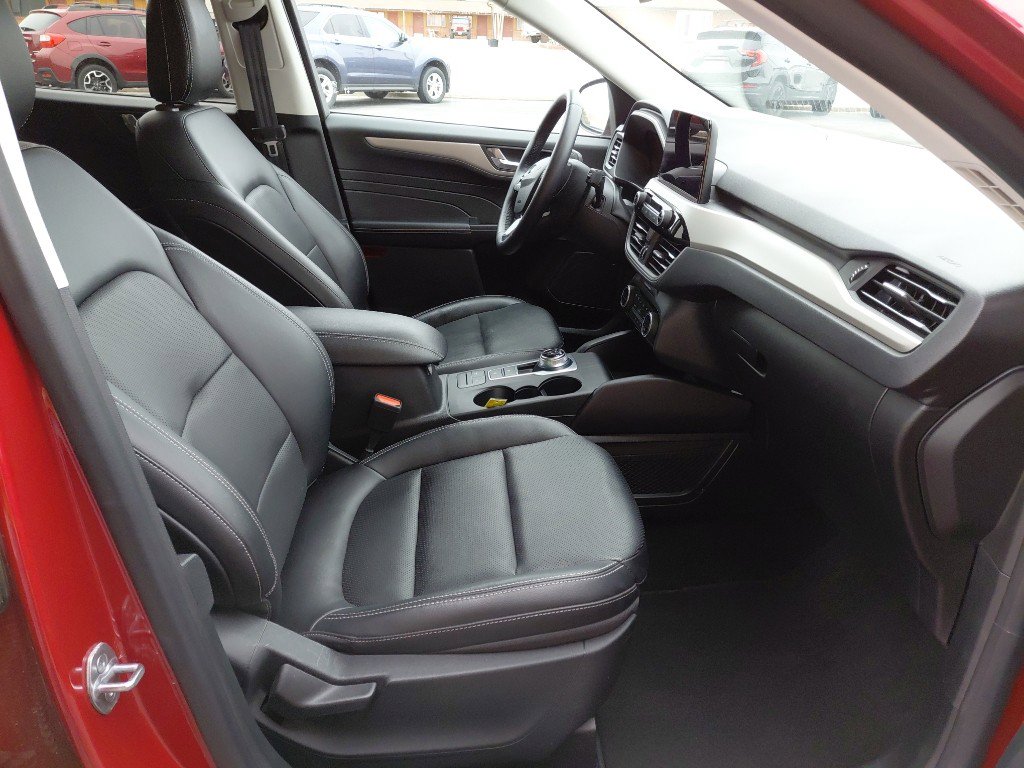 Used 2021 Ford Escape SEL w/ Class II Trailer Tow Package image 15