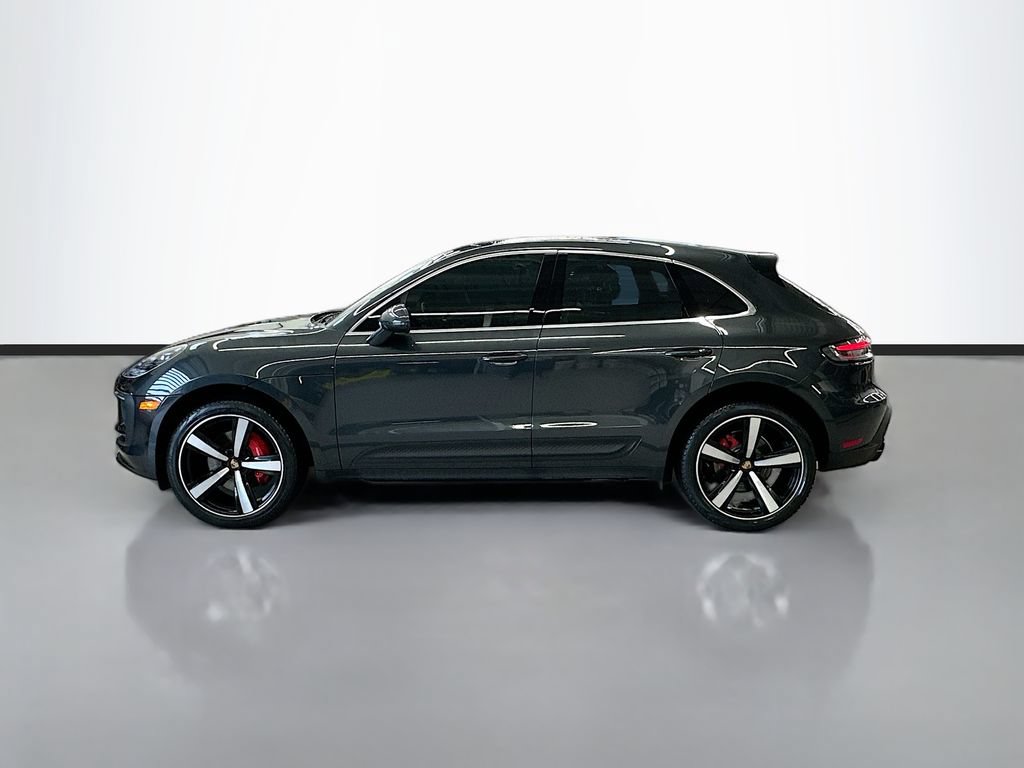 Certified 2022 Porsche Macan S AWD/4WD image 2