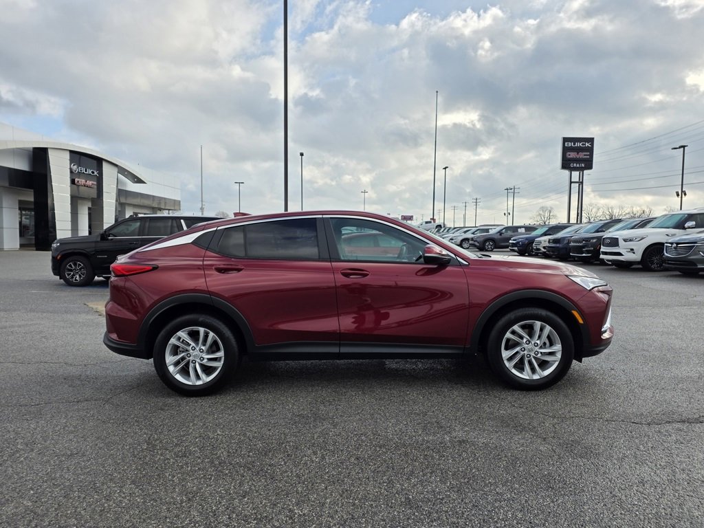 Used 2024 Buick Envista Preferred image 9