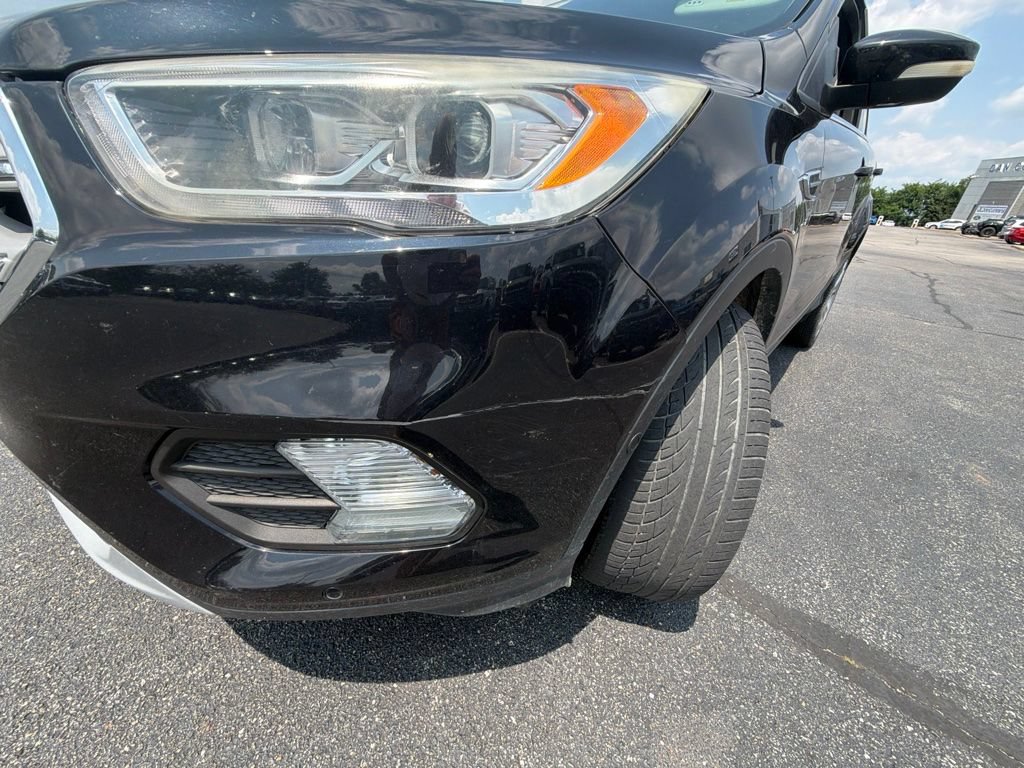 Used 2019 Ford Escape Titanium AWD/4WD image 17
