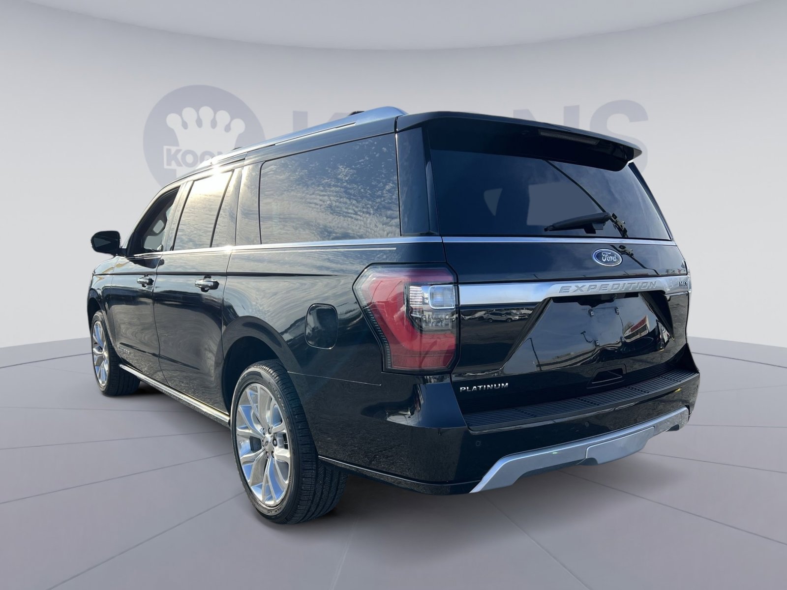 Used 2019 Ford Expedition Max Platinum image 4