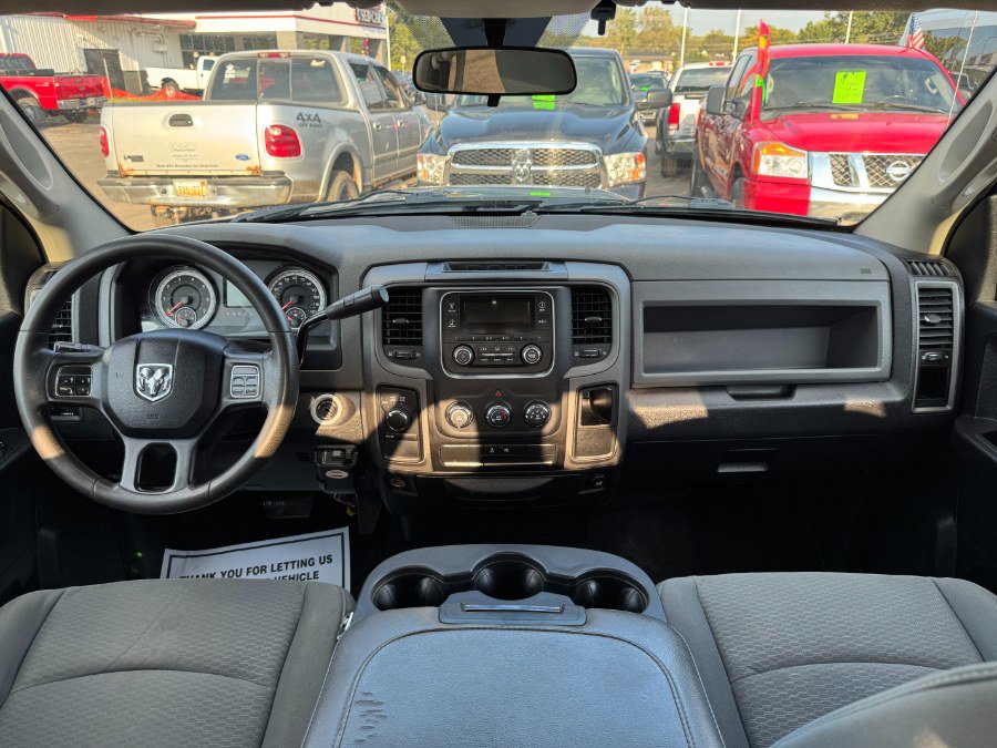 Used 2014 RAM 1500 ST w/ SXT Appearance Group image 20