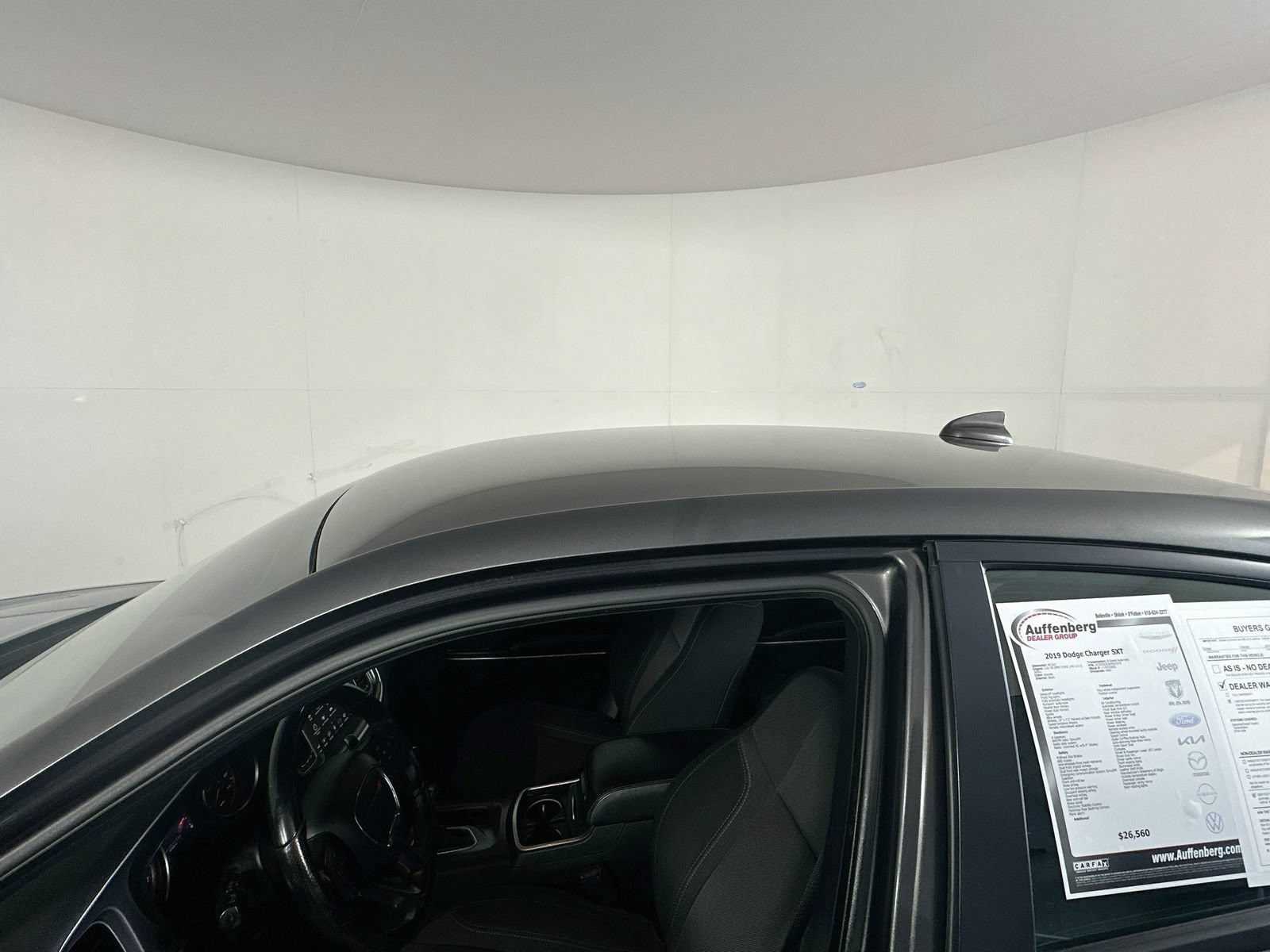 Used 2019 Dodge Charger SXT AWD/4WD image 23