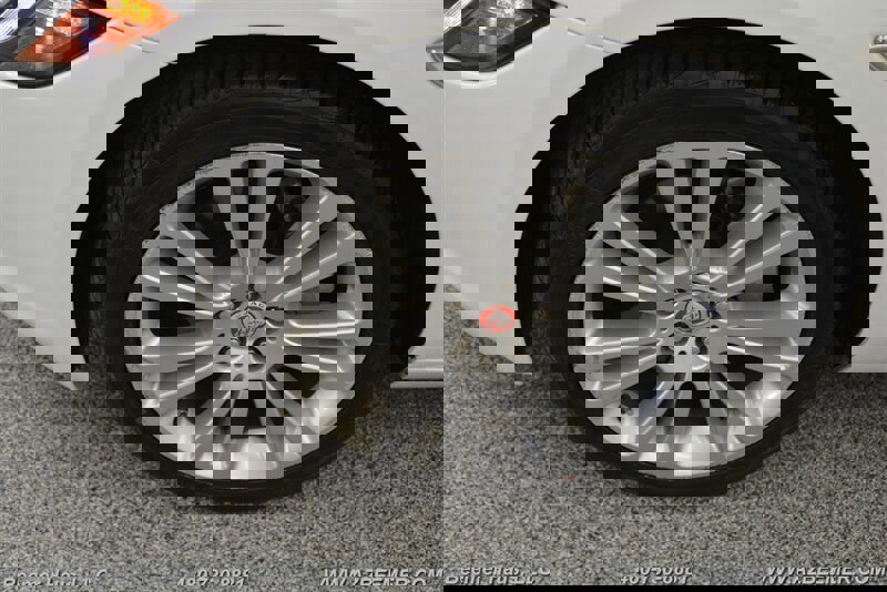 Used 2020 Jaguar XF Premium image 48