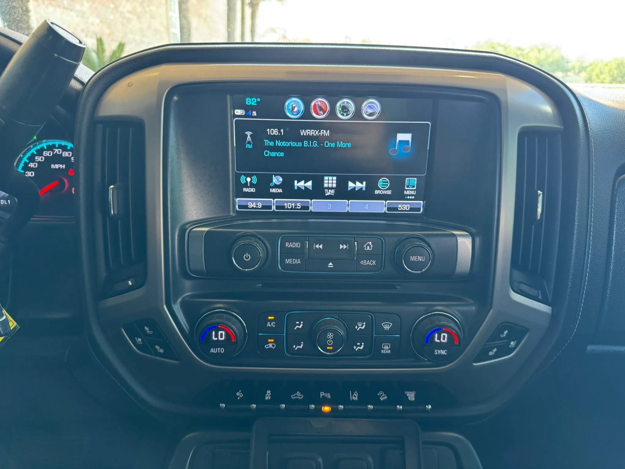 Used 2019 GMC Sierra 2500 Denali w/ Duramax Plus Package AWD/4WD image 24