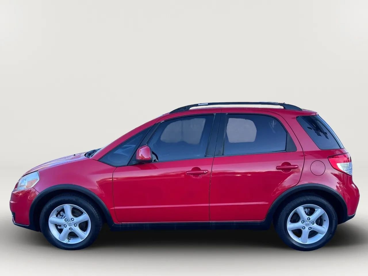 Used 2008 Suzuki SX4 Hatchback 4D image 5