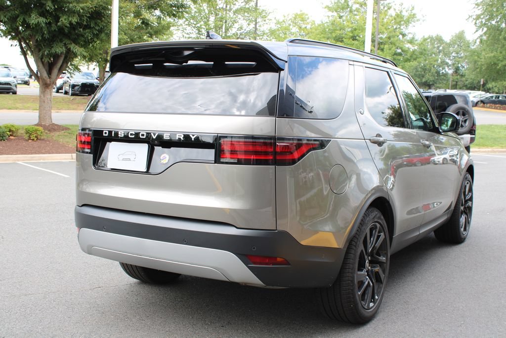 Certified 2025 Land Rover Discovery S AWD/4WD image 3