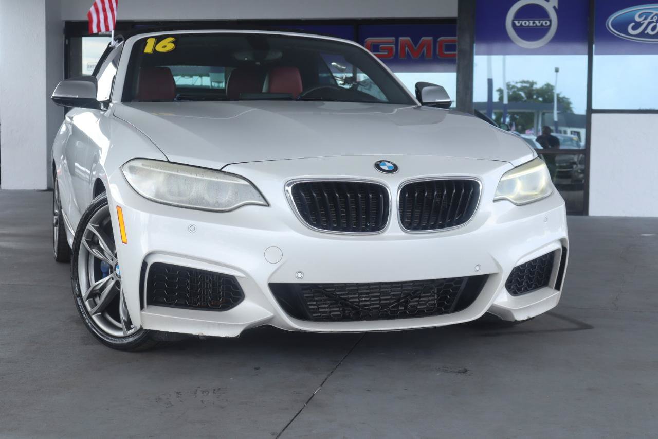 Used 2016 BMW M235i Convertible RWD image 2