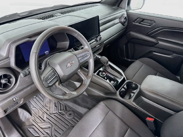 Used 2023 Chevrolet Colorado Trail Boss AWD/4WD image 14