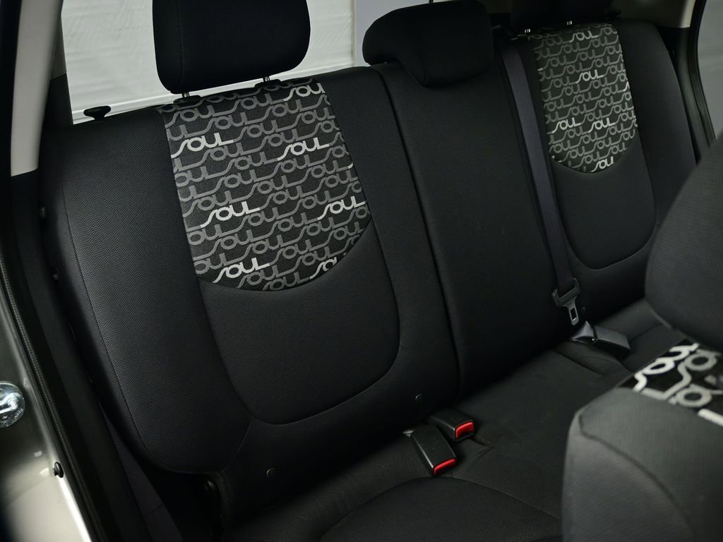 Used 2011 Kia Soul + image 58