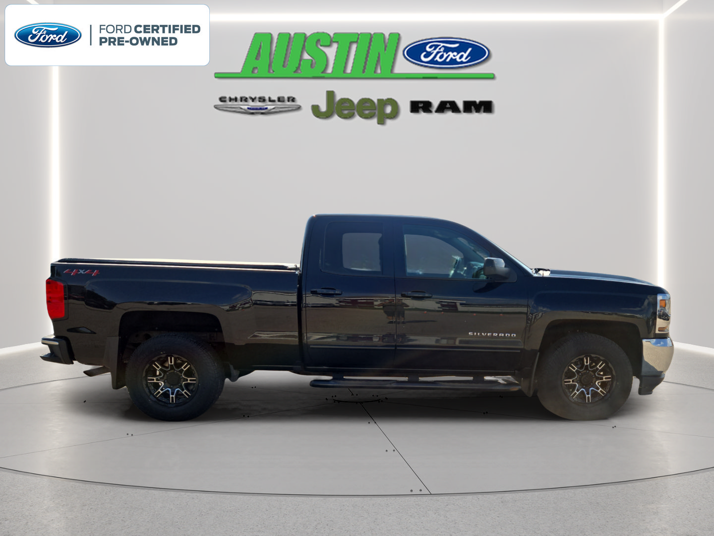 Used 2018 Chevrolet Silverado 1500 LT AWD/4WD image 6