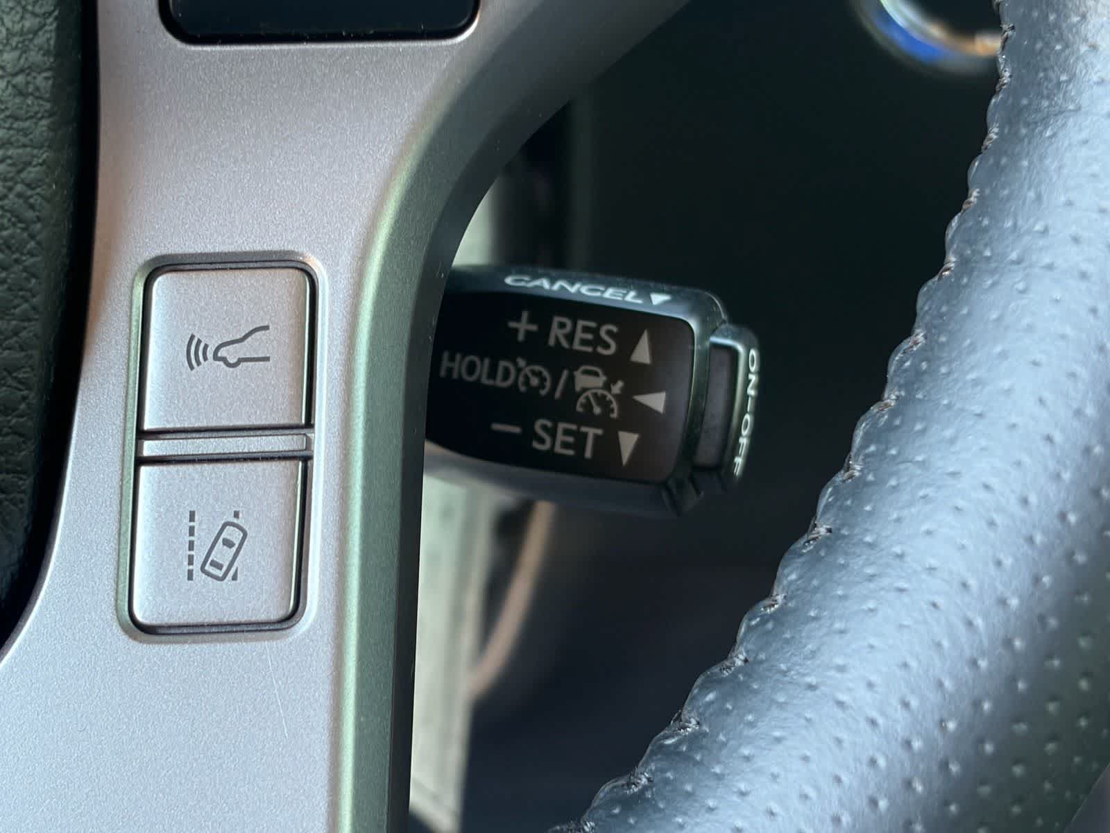 Used 2024 Toyota 4Runner Limited AWD/4WD image 16