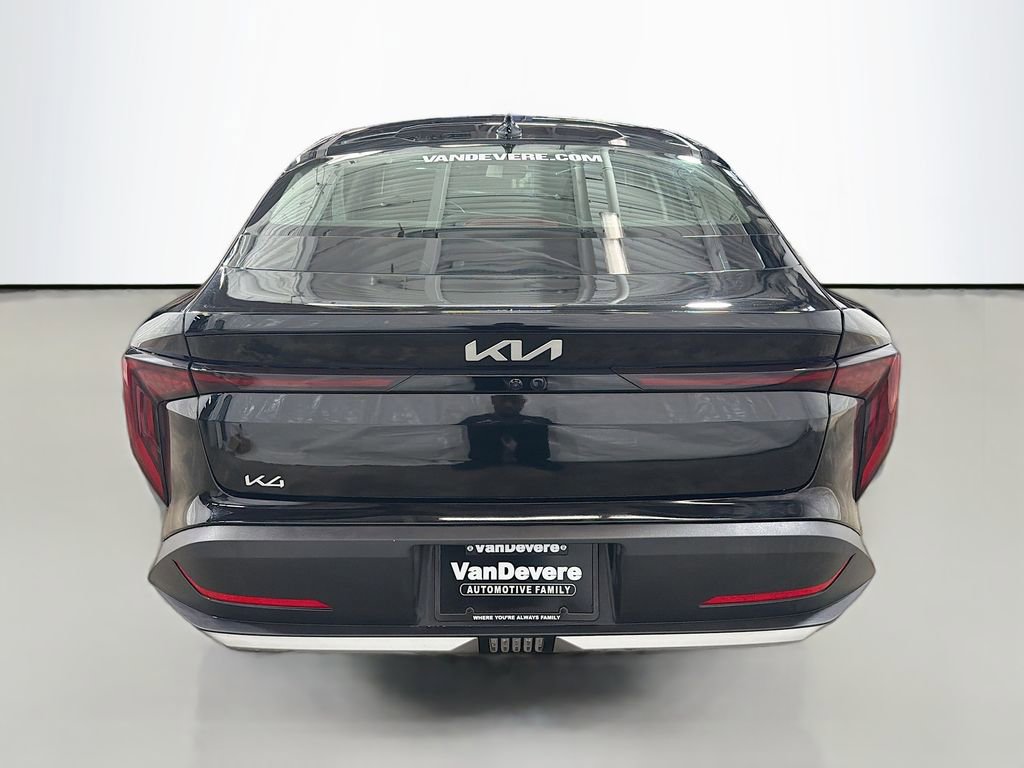 Used 2025 Kia K4 LXS image 8