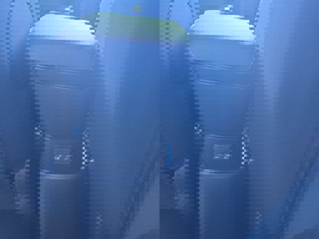 Certified 2025 Nissan Kicks Play S image 12