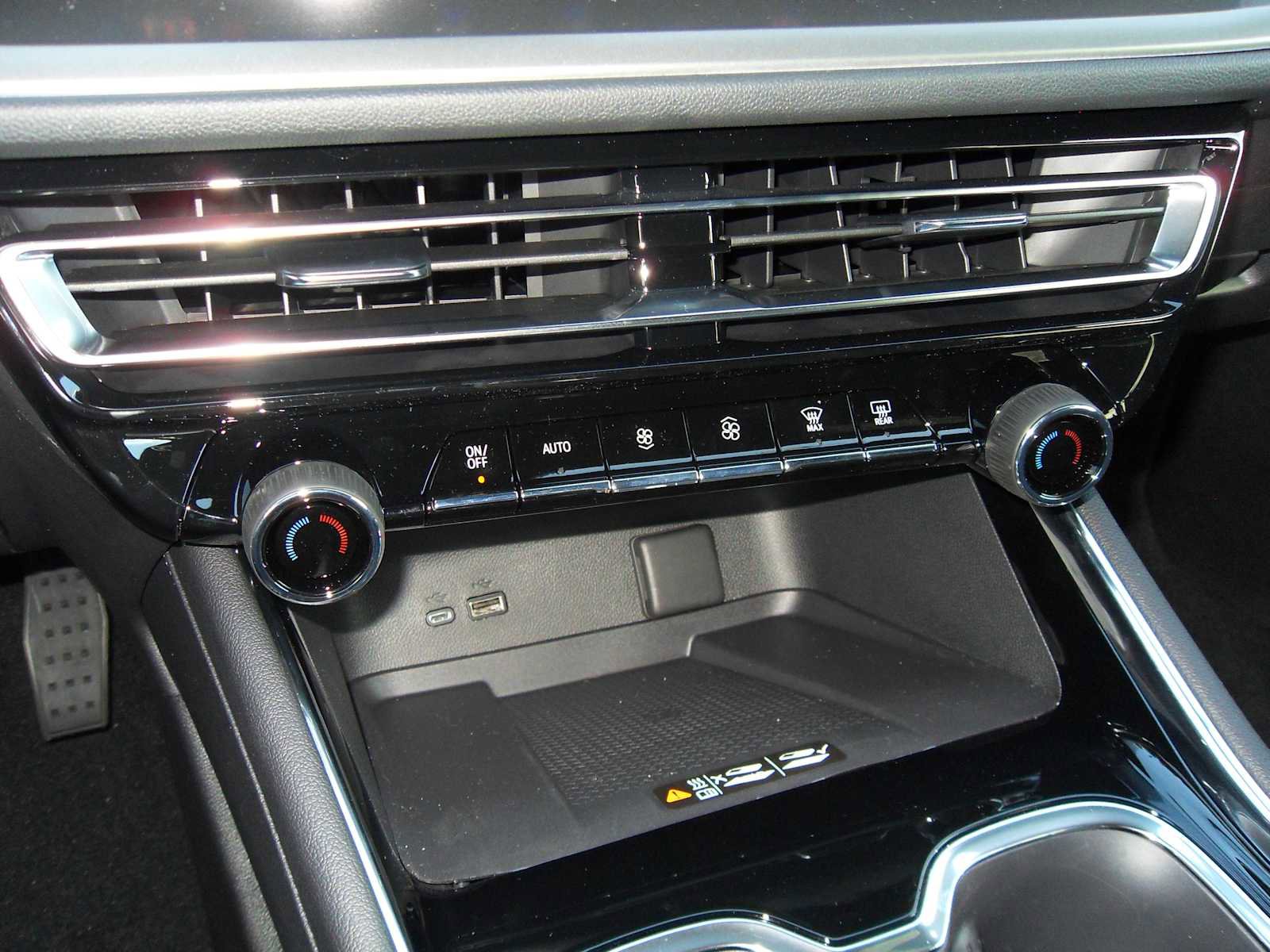 New 2026 Chevrolet Traverse LT w/ Driver Confidence Package image 25