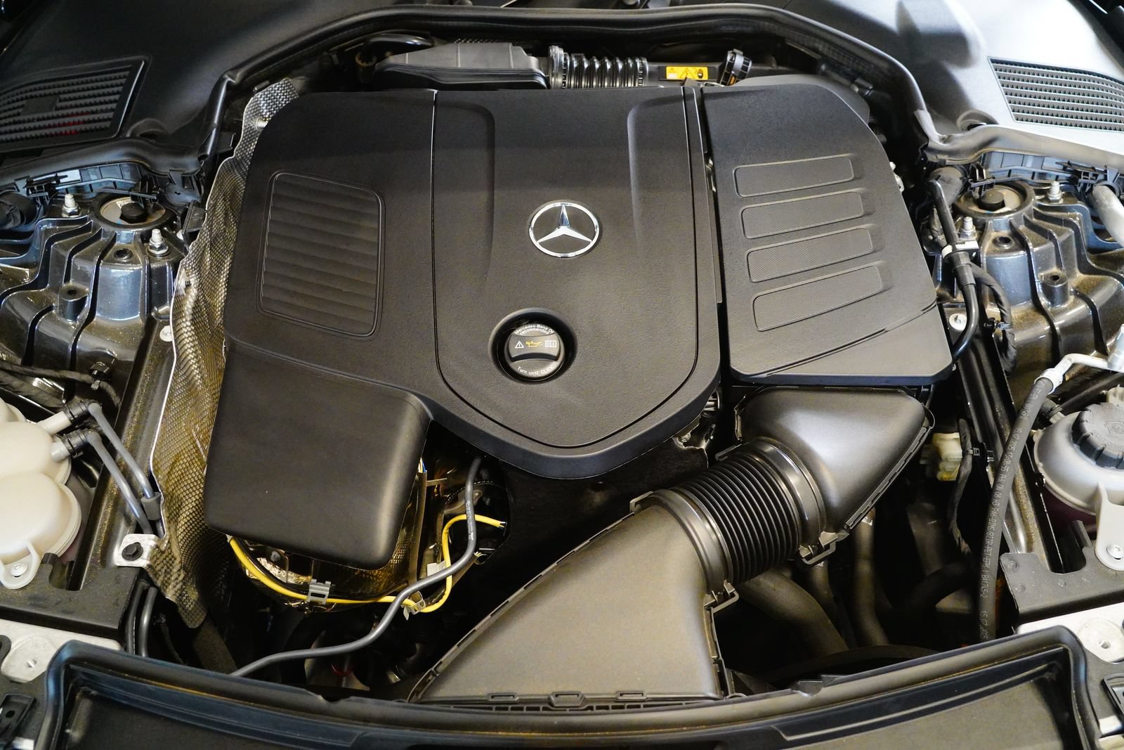 Certified 2026 Mercedes-Benz CLE 300 4MATIC Cabriolet image 32