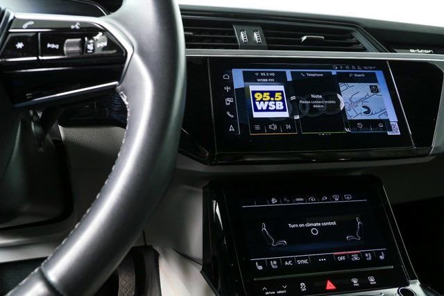 Certified 2024 Audi Q8 e-tron Prestige image 13