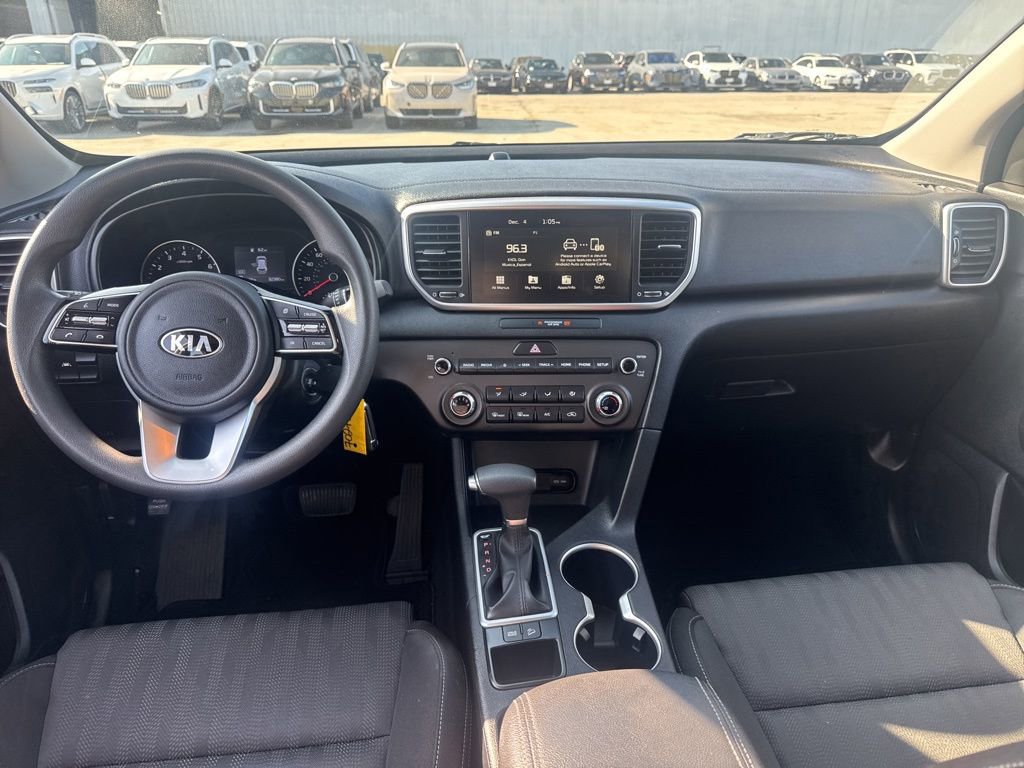 Used 2022 Kia Sportage LX image 9