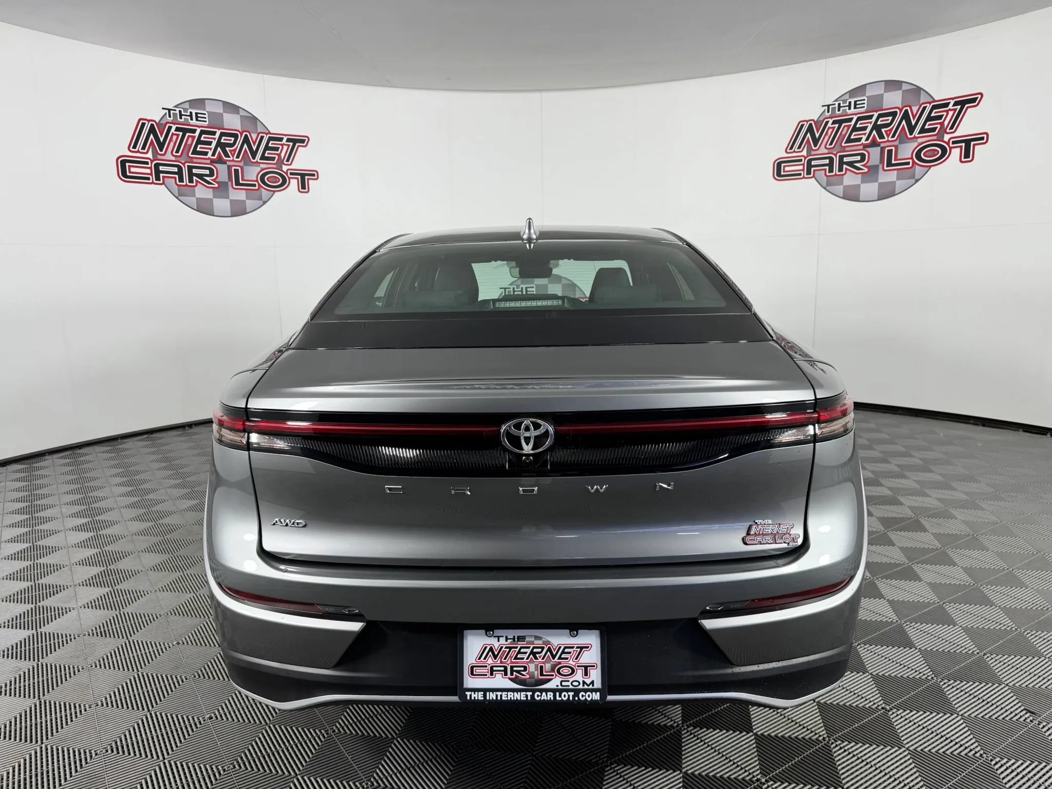 Used 2023 Toyota Crown AWD/4WD image 6
