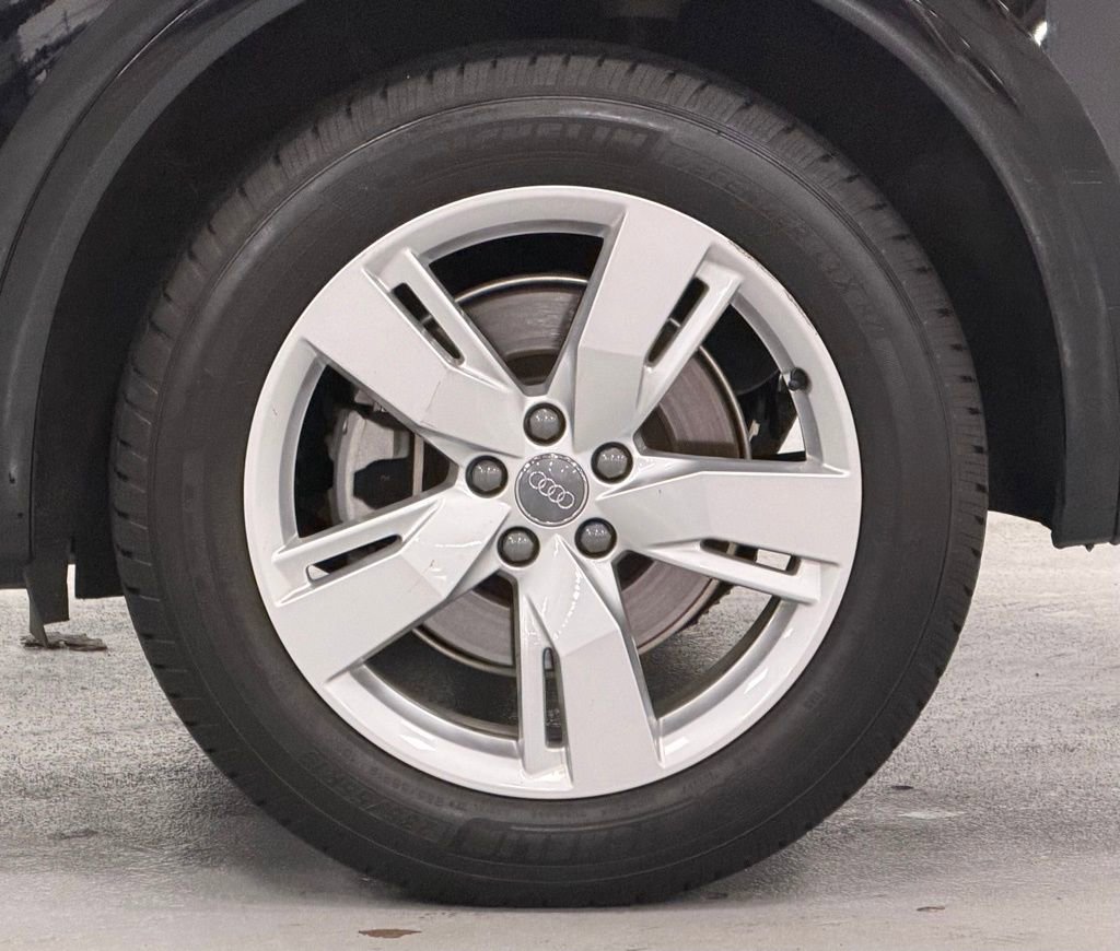 Used 2018 Audi Q5 2.0T Premium Plus w/ Premium Plus Package image 9