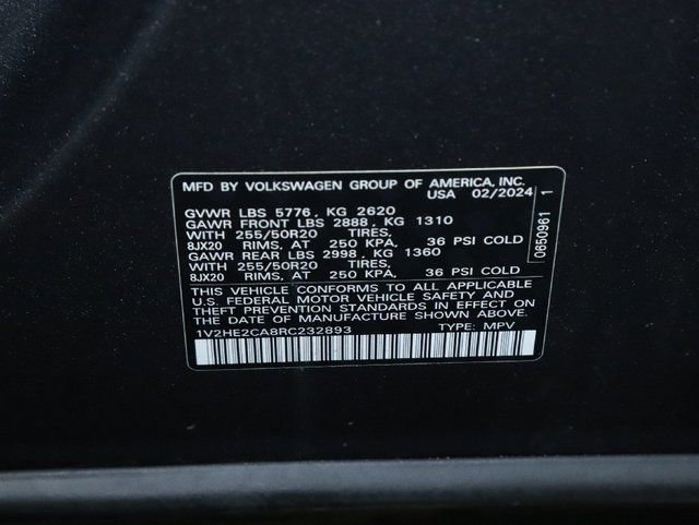 Used 2024 Volkswagen Atlas Cross Sport SE AWD/4WD image 20