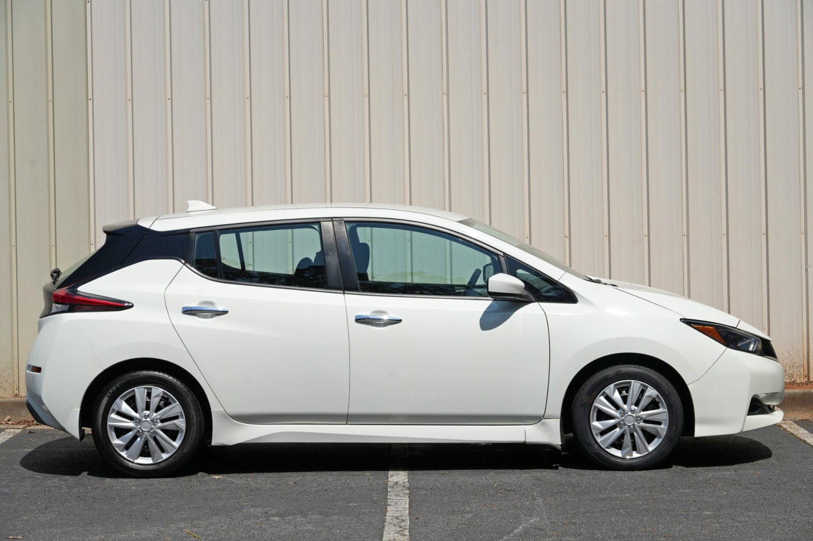 Used 2023 Nissan Leaf S FWD image 45