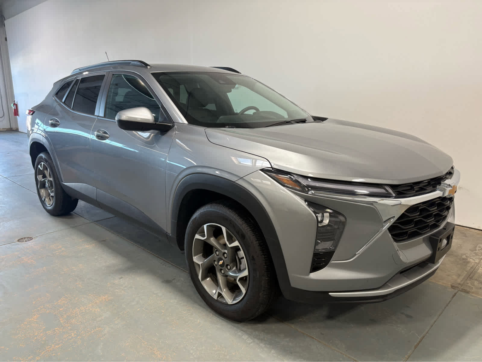 Certified 2025 Chevrolet Trax LT w/ LT Convenience Package image 5