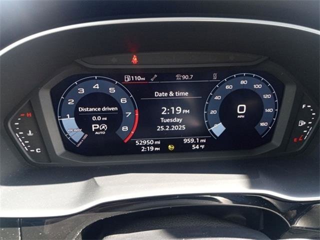 Used 2023 Audi Q3 2.0T Premium image 44