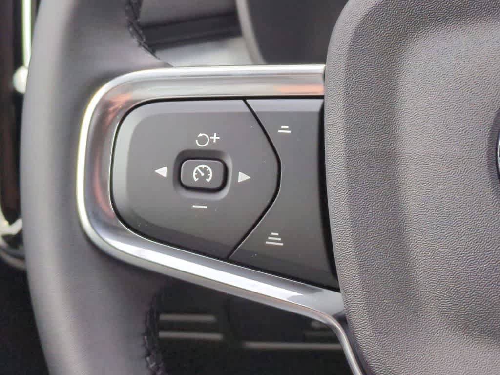 New 2026 Volvo XC40 B5 Ultra w/ Protection Package Premier AWD/4WD image 24
