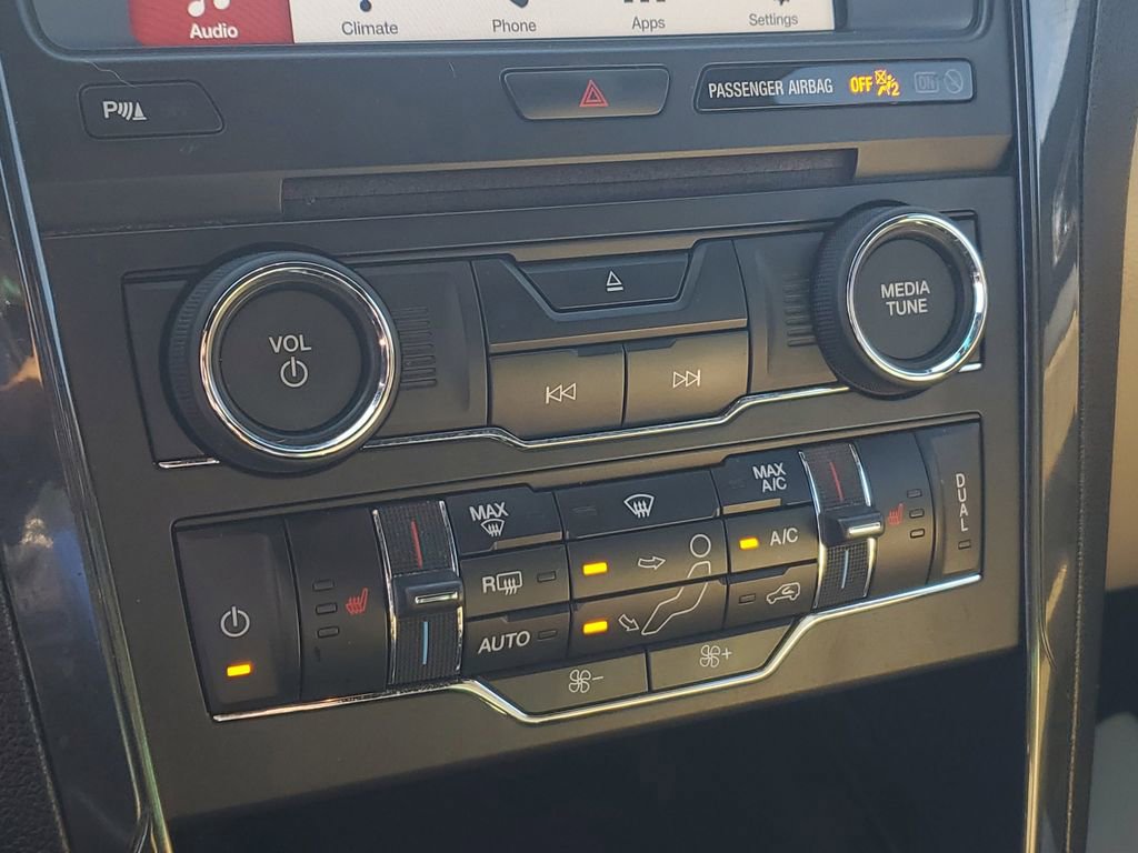 Used 2017 Ford Explorer XLT w/ Equipment Group 202A image 23