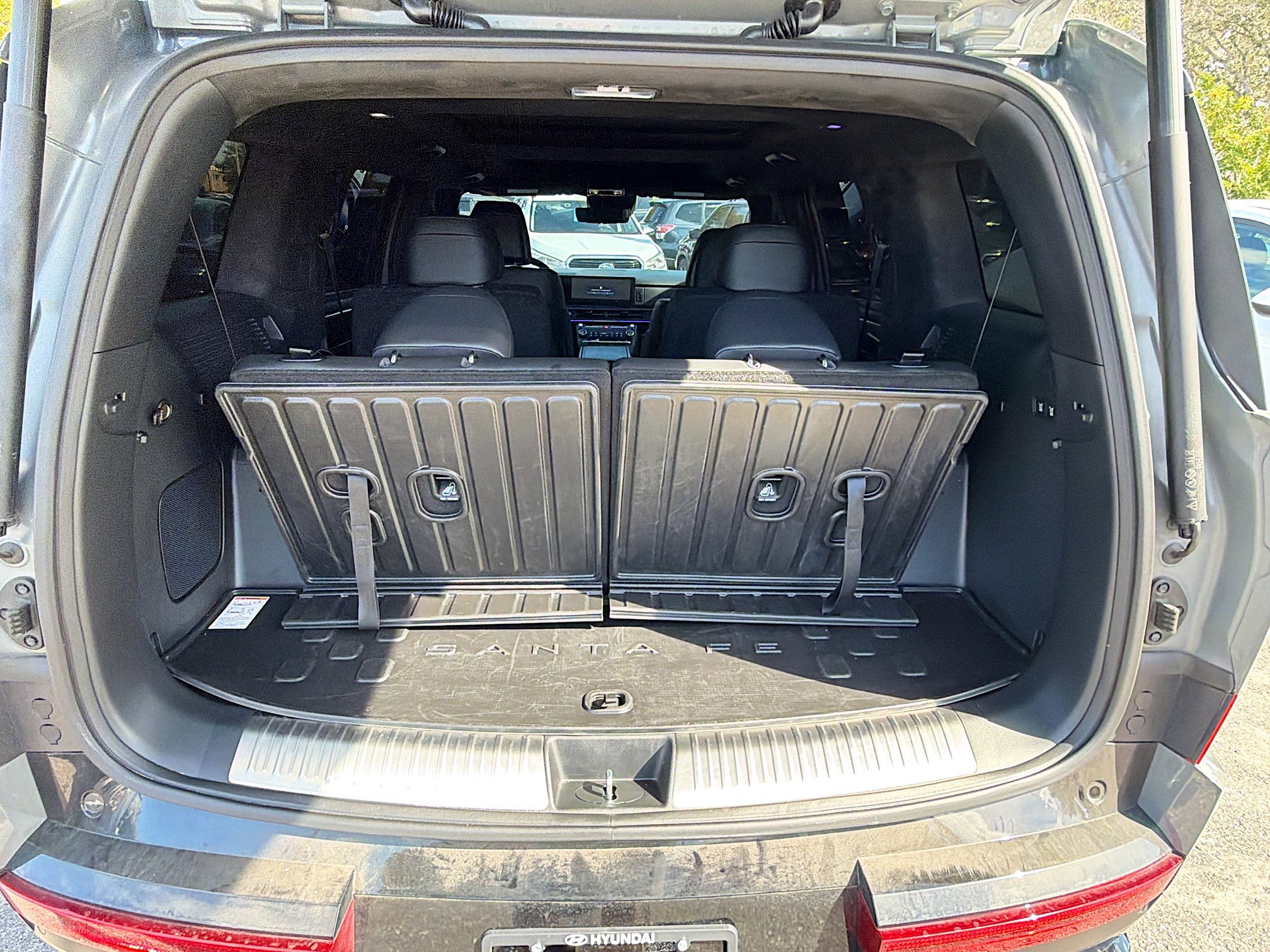 Used 2025 Hyundai Santa Fe Calligraphy image 12