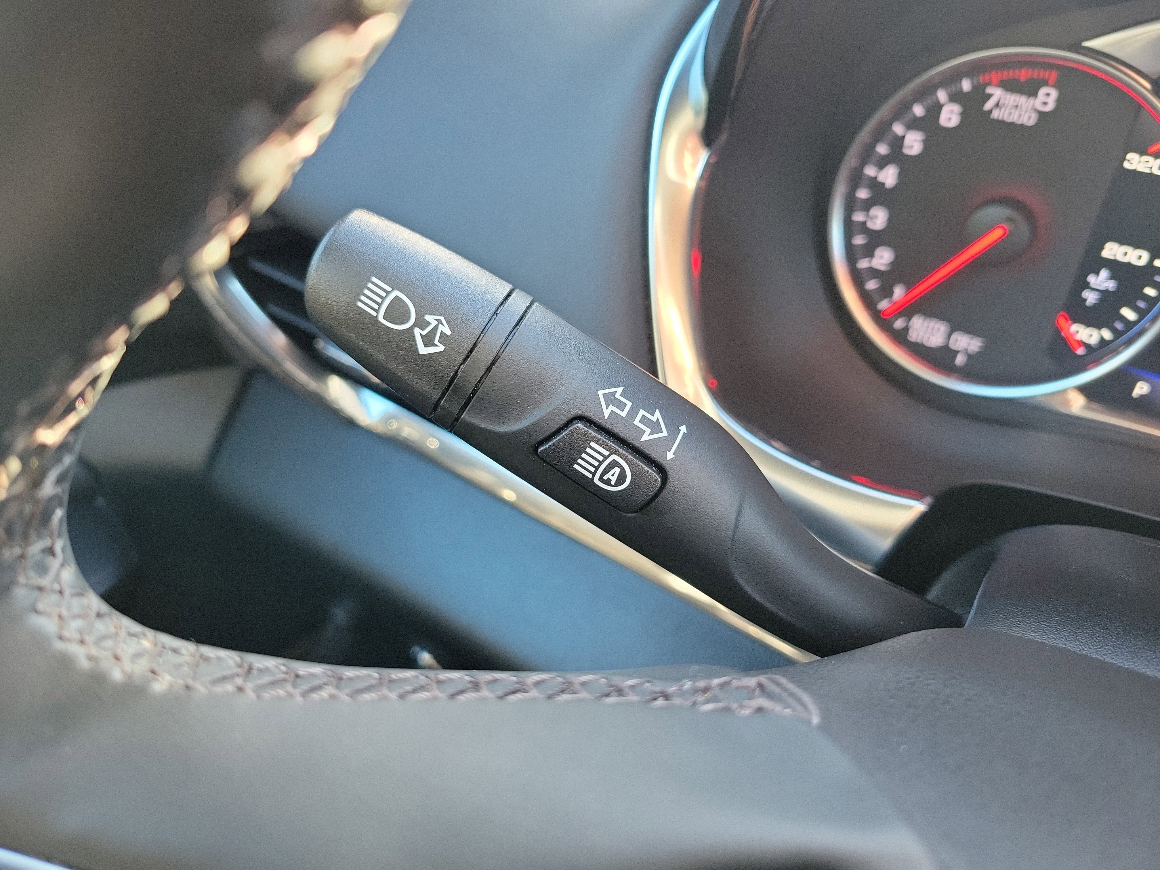 Used 2023 Chevrolet Traverse Premier w/ LPO, Floor Liner Package image 31