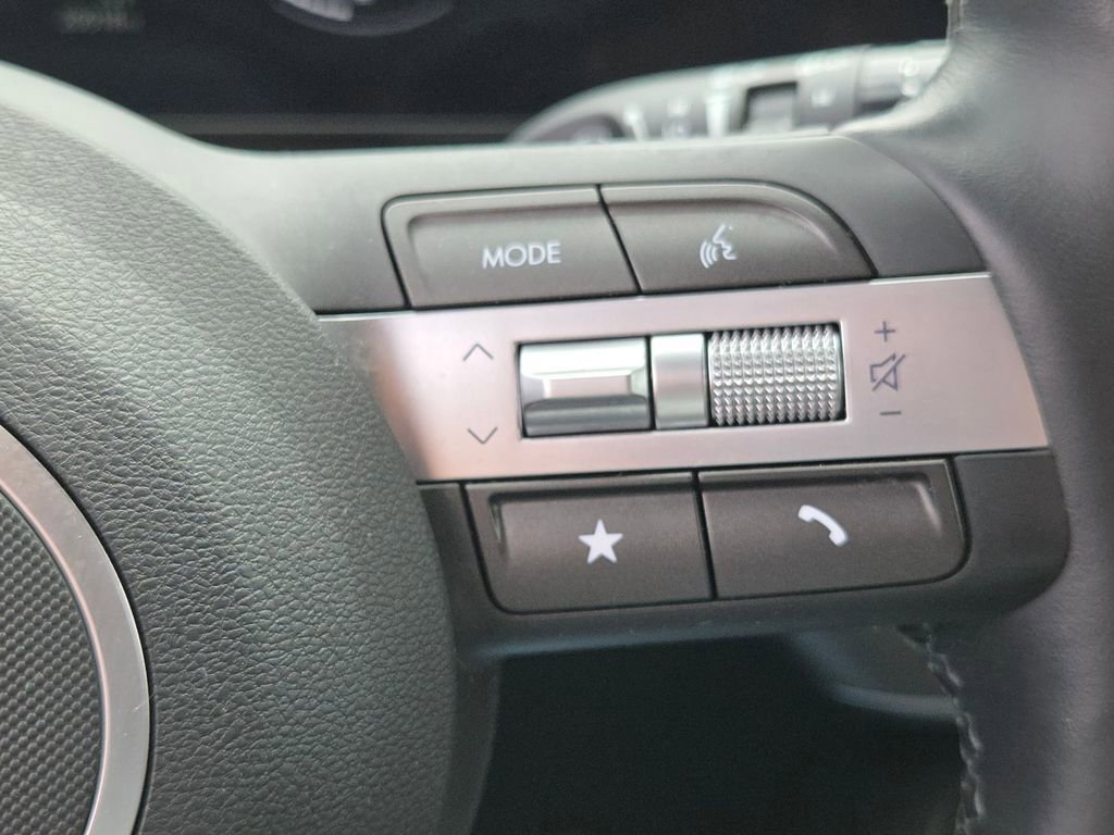 Used 2024 Hyundai Kona SEL AWD/4WD image 13