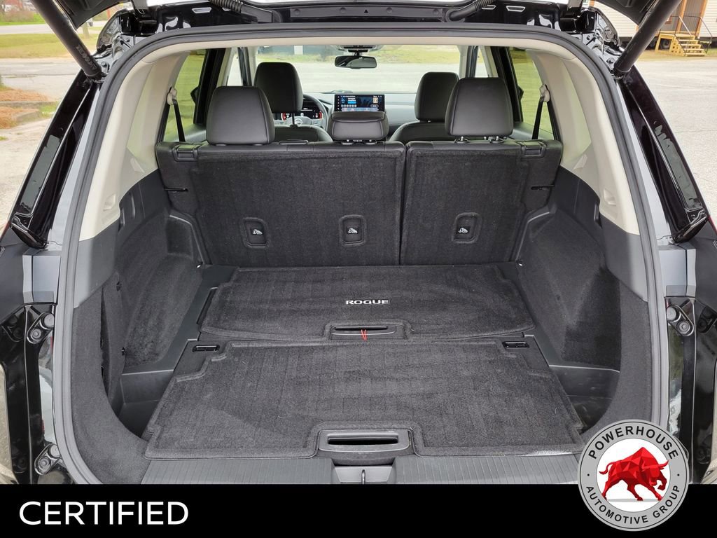 Used 2025 Nissan Rogue Platinum image 13