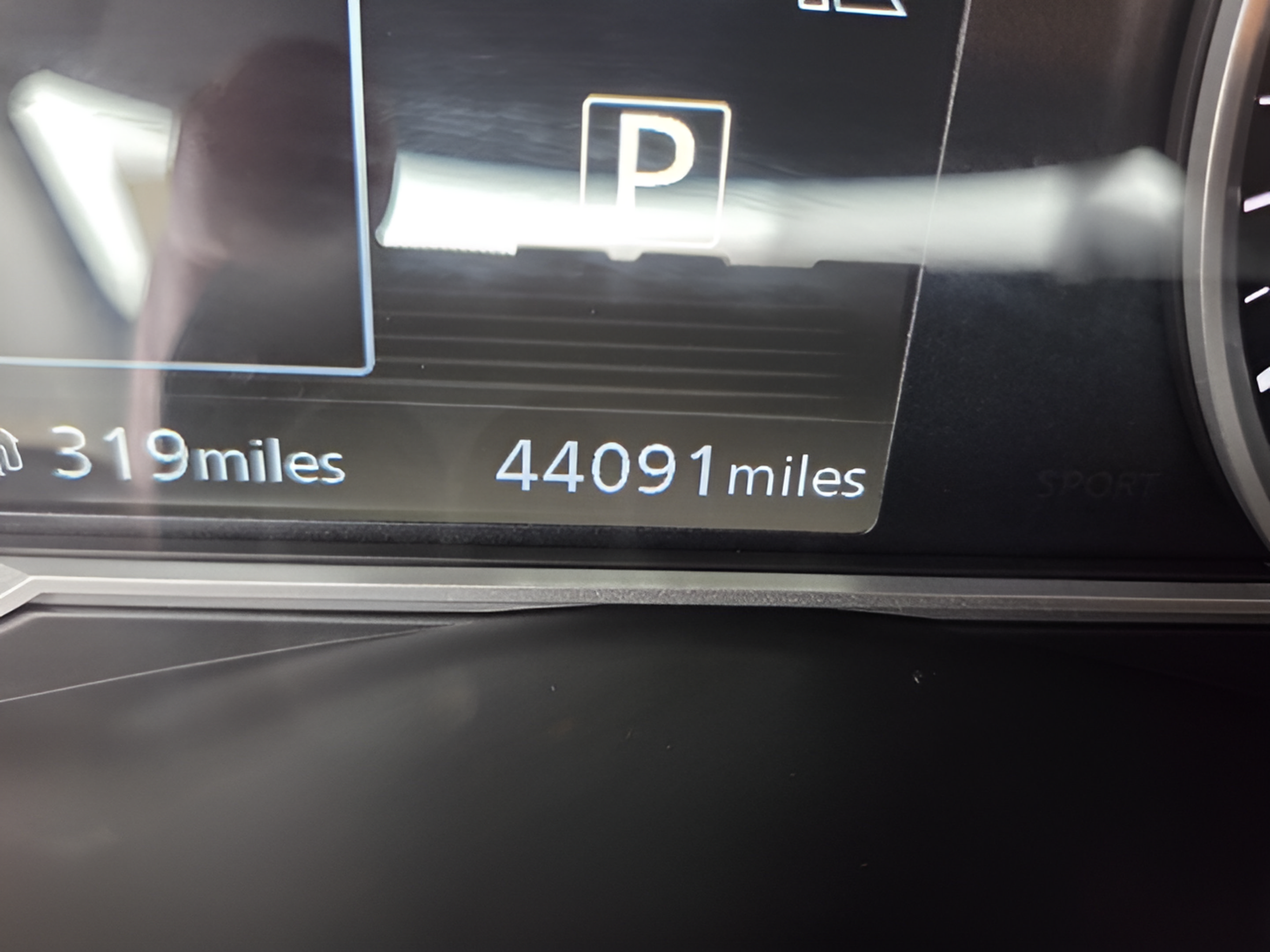 Used 2025 Nissan Versa SV FWD image 24