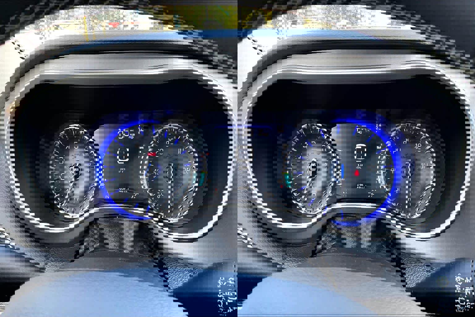 Used 2024 Chrysler Pacifica Touring-L image 25