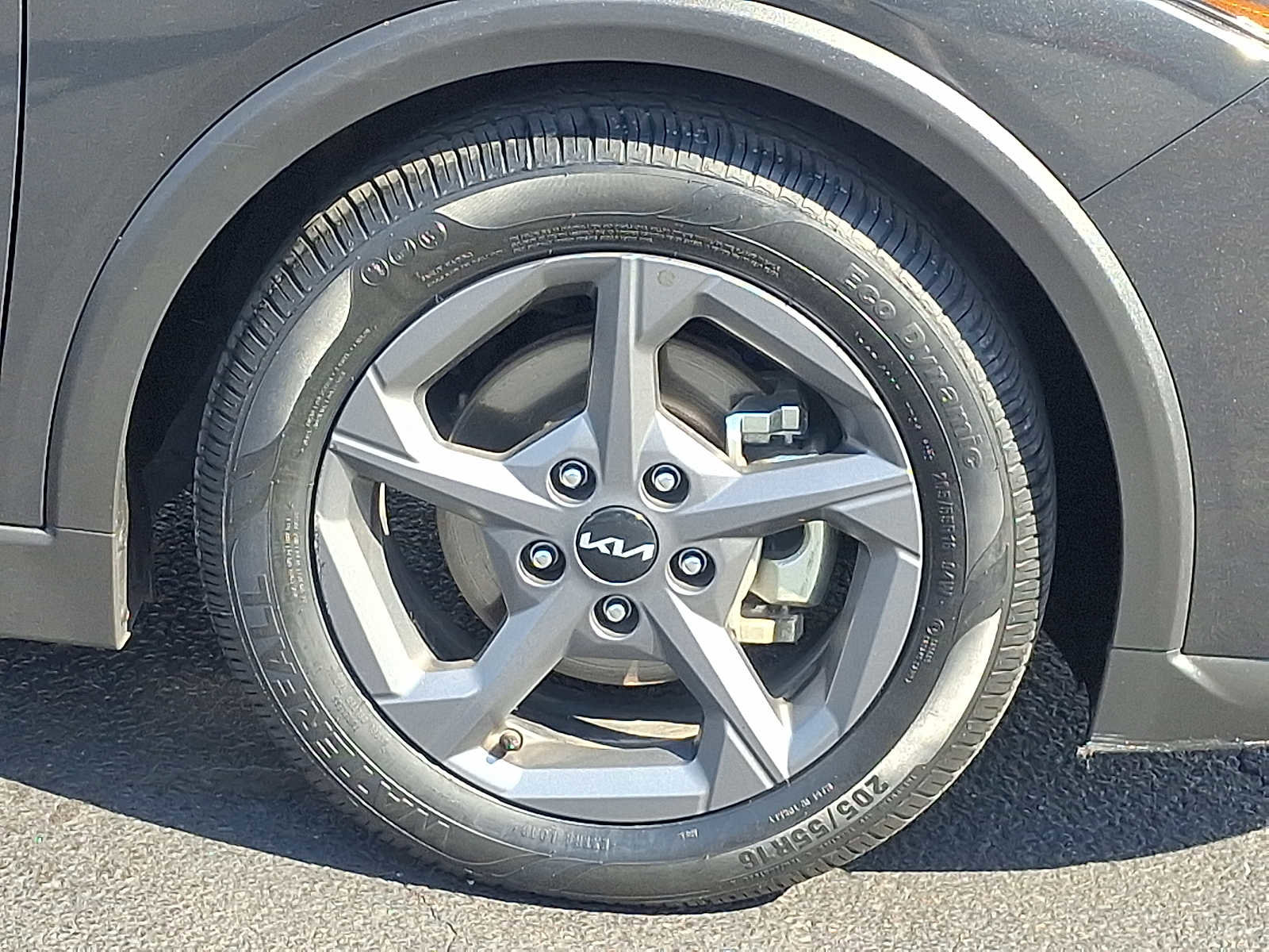 Used 2025 Kia K4 LXS image 8