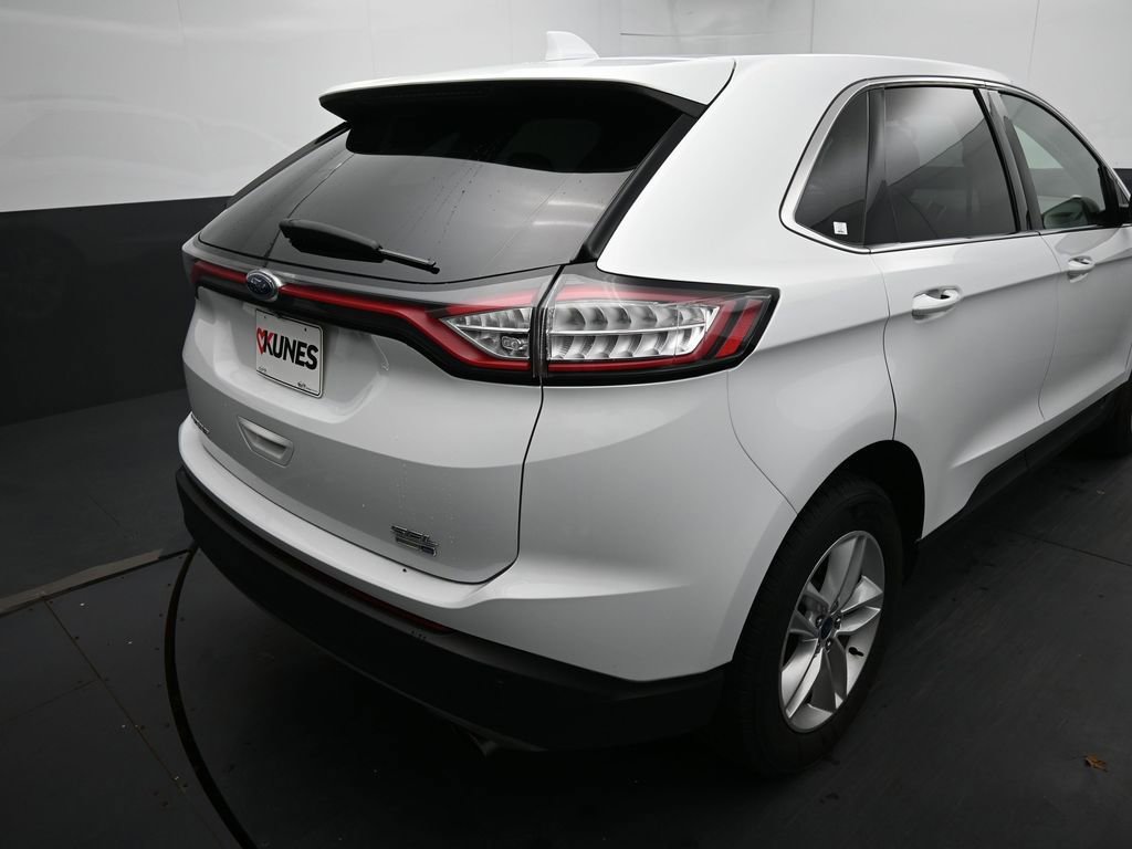 Used 2017 Ford Edge SEL w/ Equipment Group 201A AWD/4WD image 14