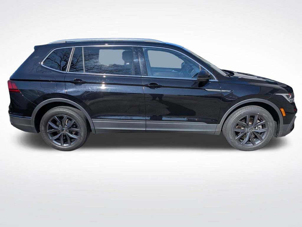 Used 2023 Volkswagen Tiguan SE image 6