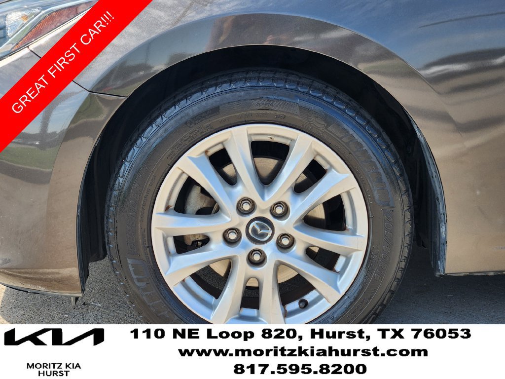 Used 2016 MAZDA MAZDA3 i Sport w/ Preferred Equipment Package FWD image 17