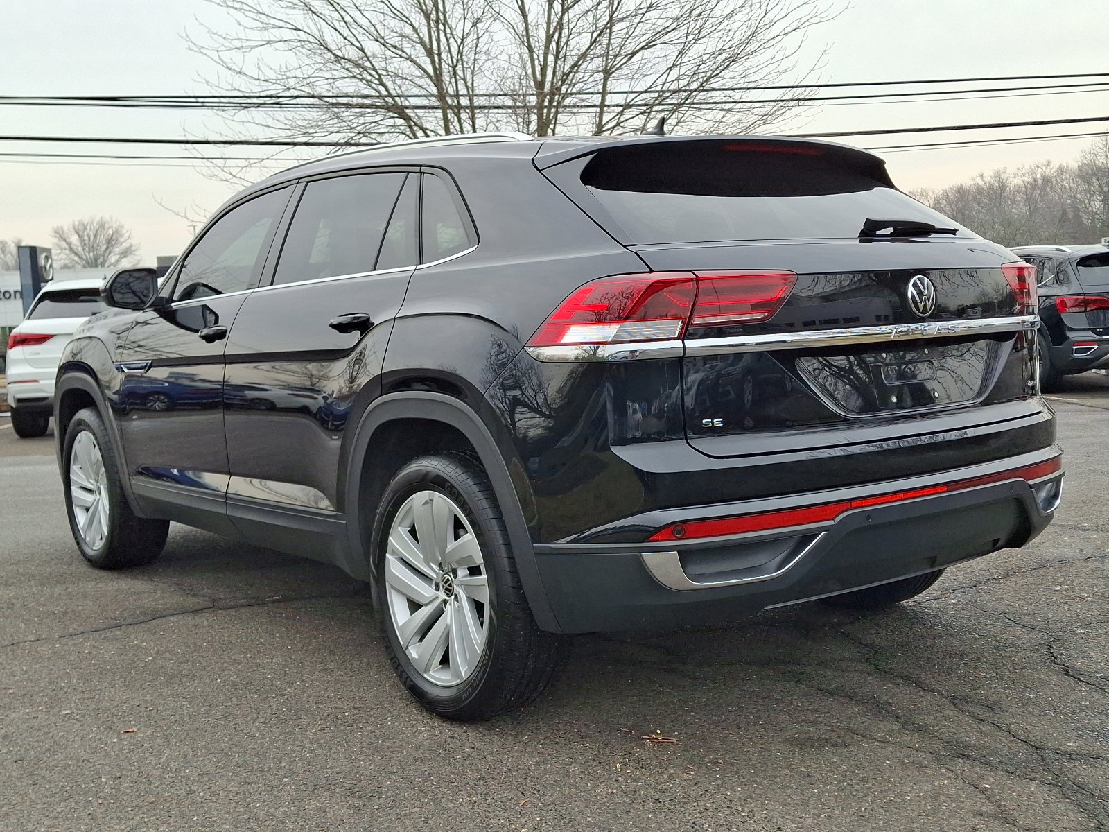 Certified 2023 Volkswagen Atlas Cross Sport SE image 4