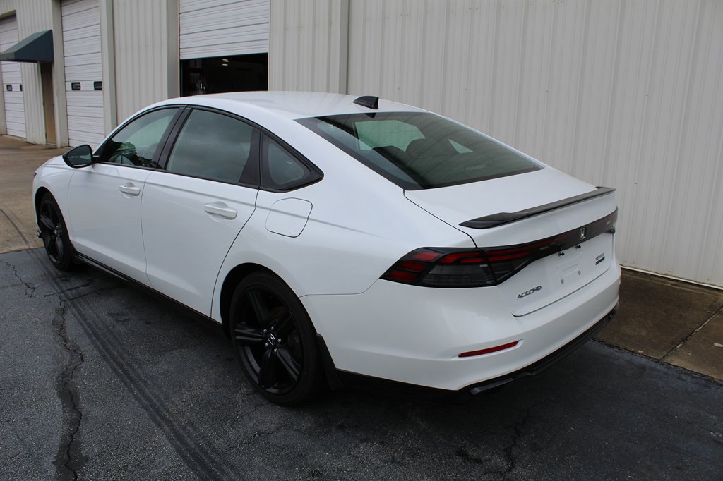 Used 2023 Honda Accord Sport image 4