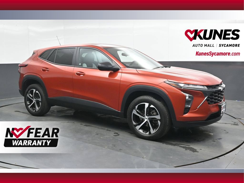 Used 2024 Chevrolet Trax RS FWD image 1