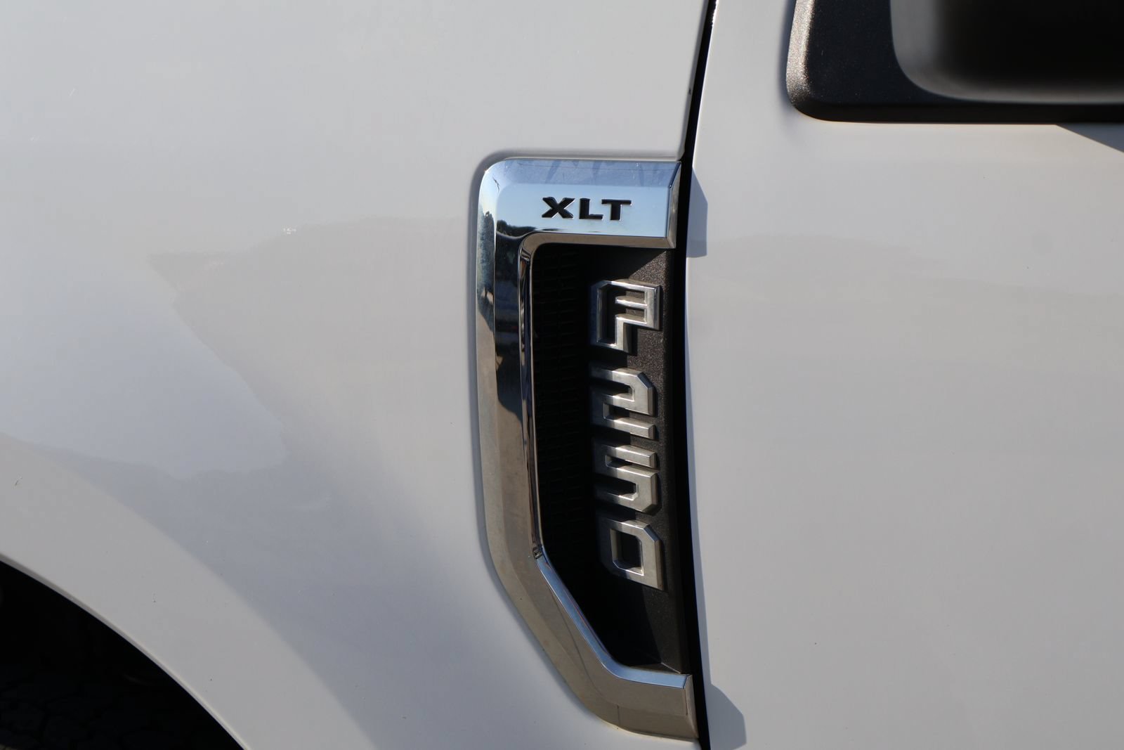 Used 2020 Ford F250 XLT w/ FX4 Off-Road Package AWD/4WD image 4