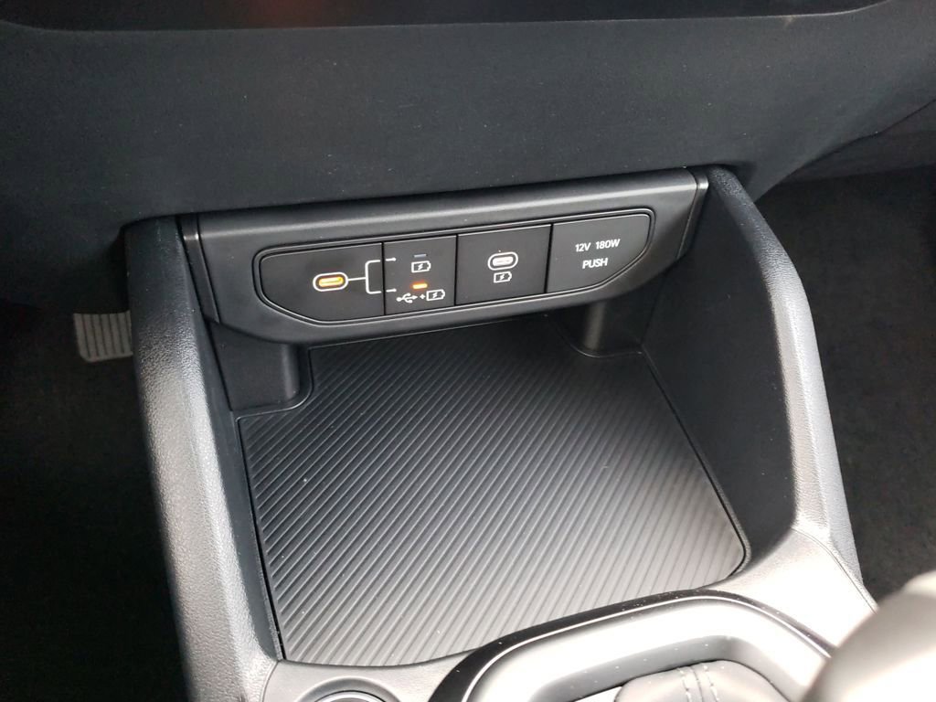 New 2025 Kia K4 LXS image 22