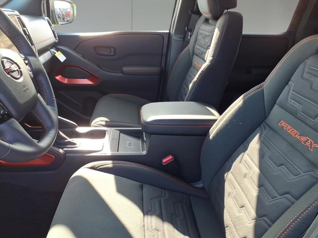 New 2026 Nissan Frontier PRO-4X w/ Pro-4x Convenience Package image 12