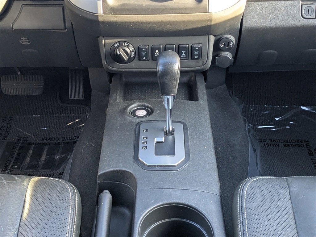 Used 2020 Nissan Frontier PRO-4X w/ Pro-4x Utility Package image 18