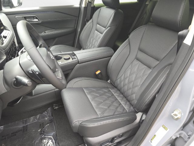 New 2026 Nissan Rogue Platinum w/ Platinum Premium Package AWD/4WD image 15