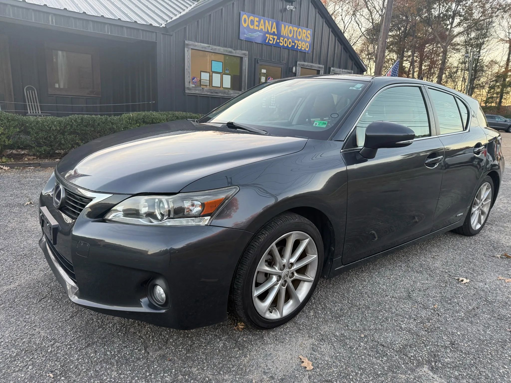 Used 2011 Lexus CT 200h image 9
