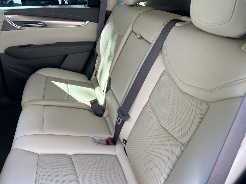 Used 2021 Cadillac XT5 Premium Luxury FWD image 11